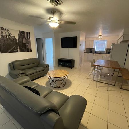 Cozy Downtown Apartments On Water Fort Lauderdale Exterior foto