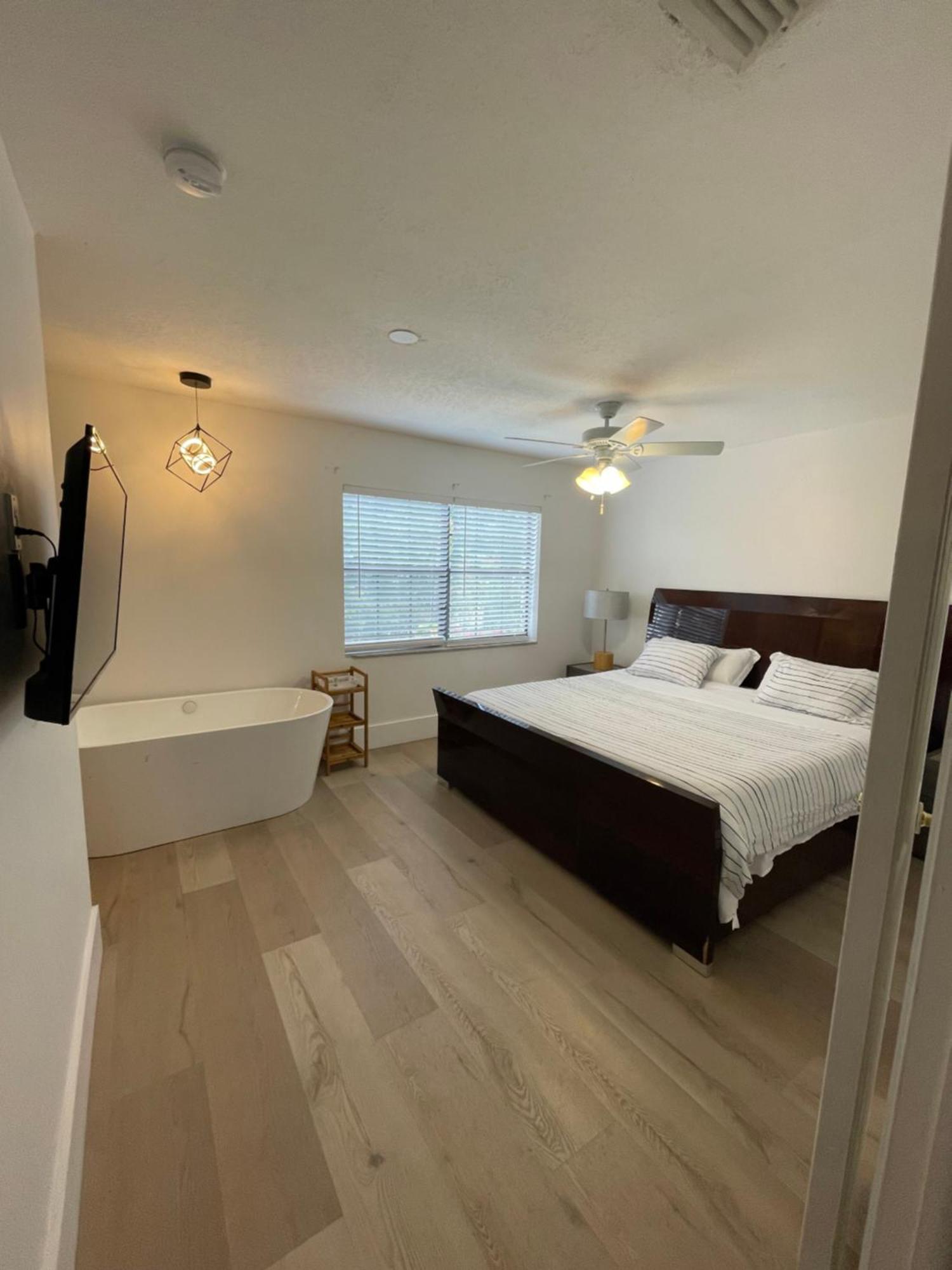 Cozy Downtown Apartments On Water Fort Lauderdale Exterior foto