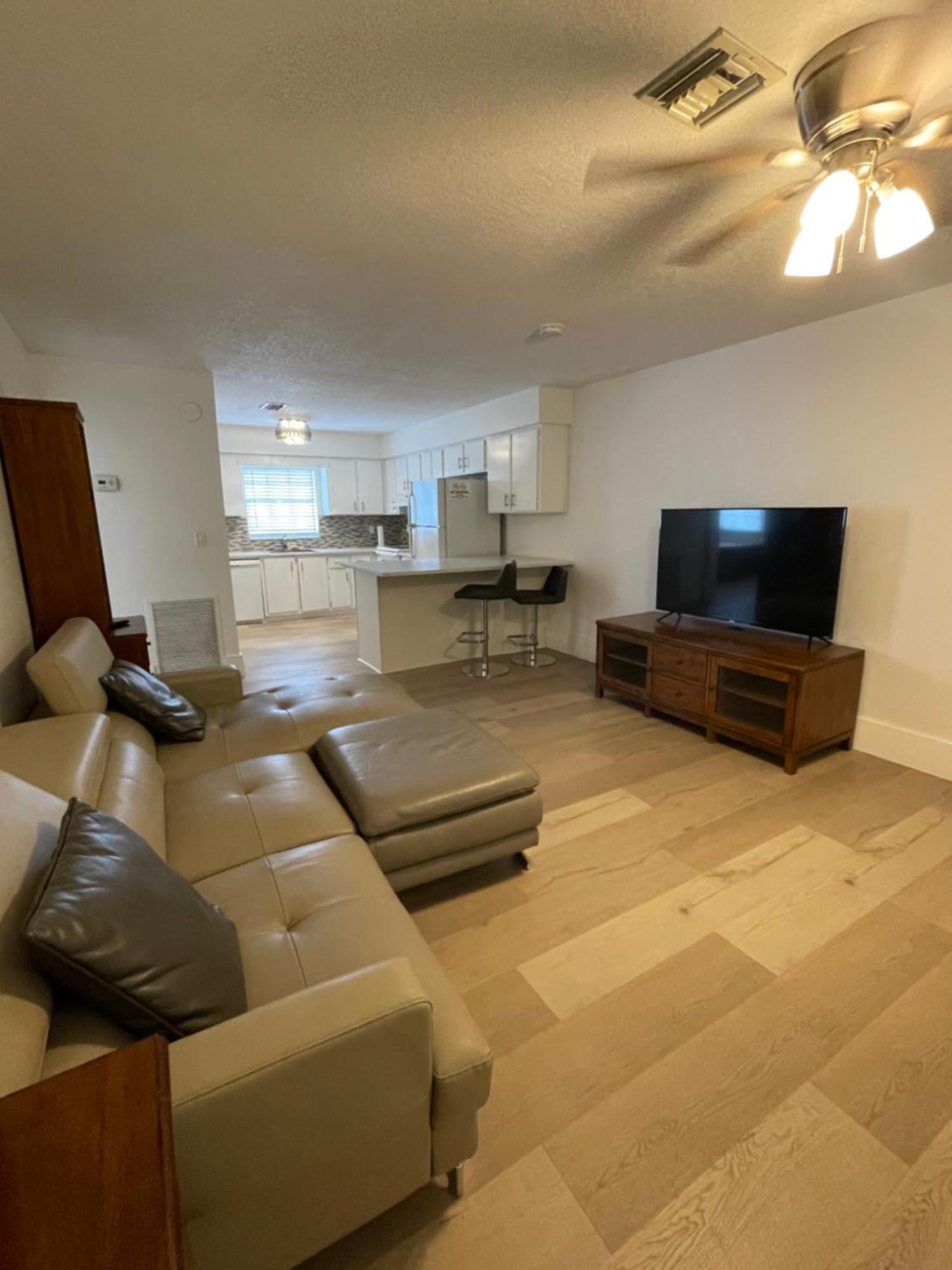 Cozy Downtown Apartments On Water Fort Lauderdale Exterior foto